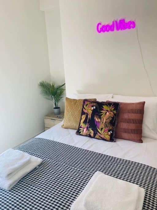 New 2Bd Aprt With Shared Rooftop Pool D3 Aten Exteriör bild